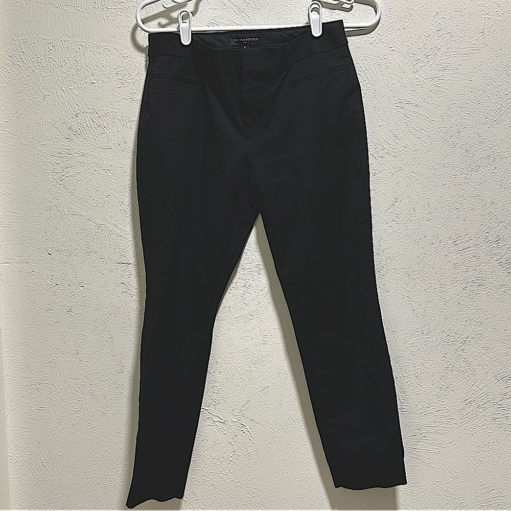 Banana Republic Sloan style work pant. Size 4. Work Attire